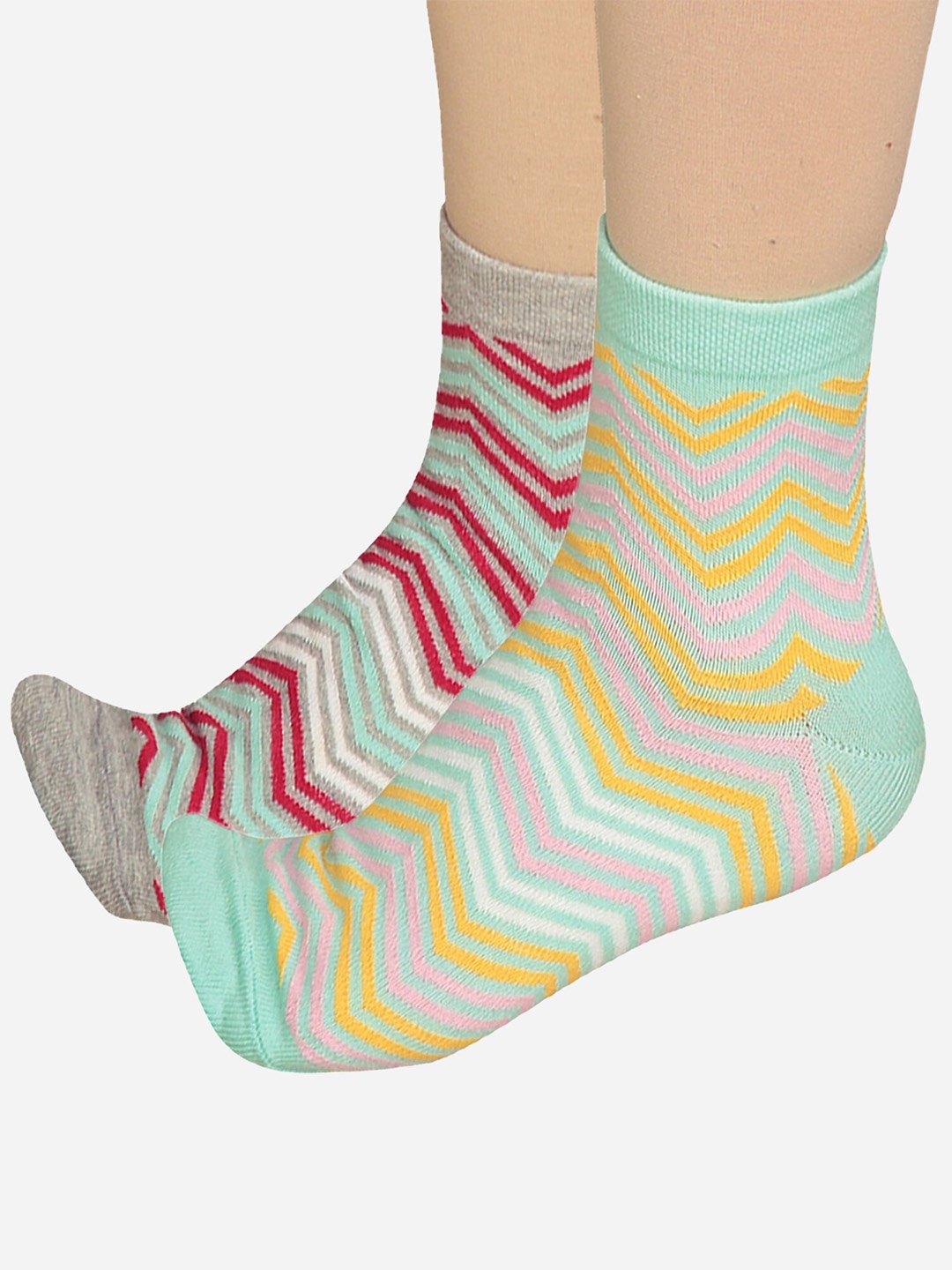 

Bodycare Women Pack Of 2 Patterned Odour-Free Mid-Calf-Length Socks, Grey