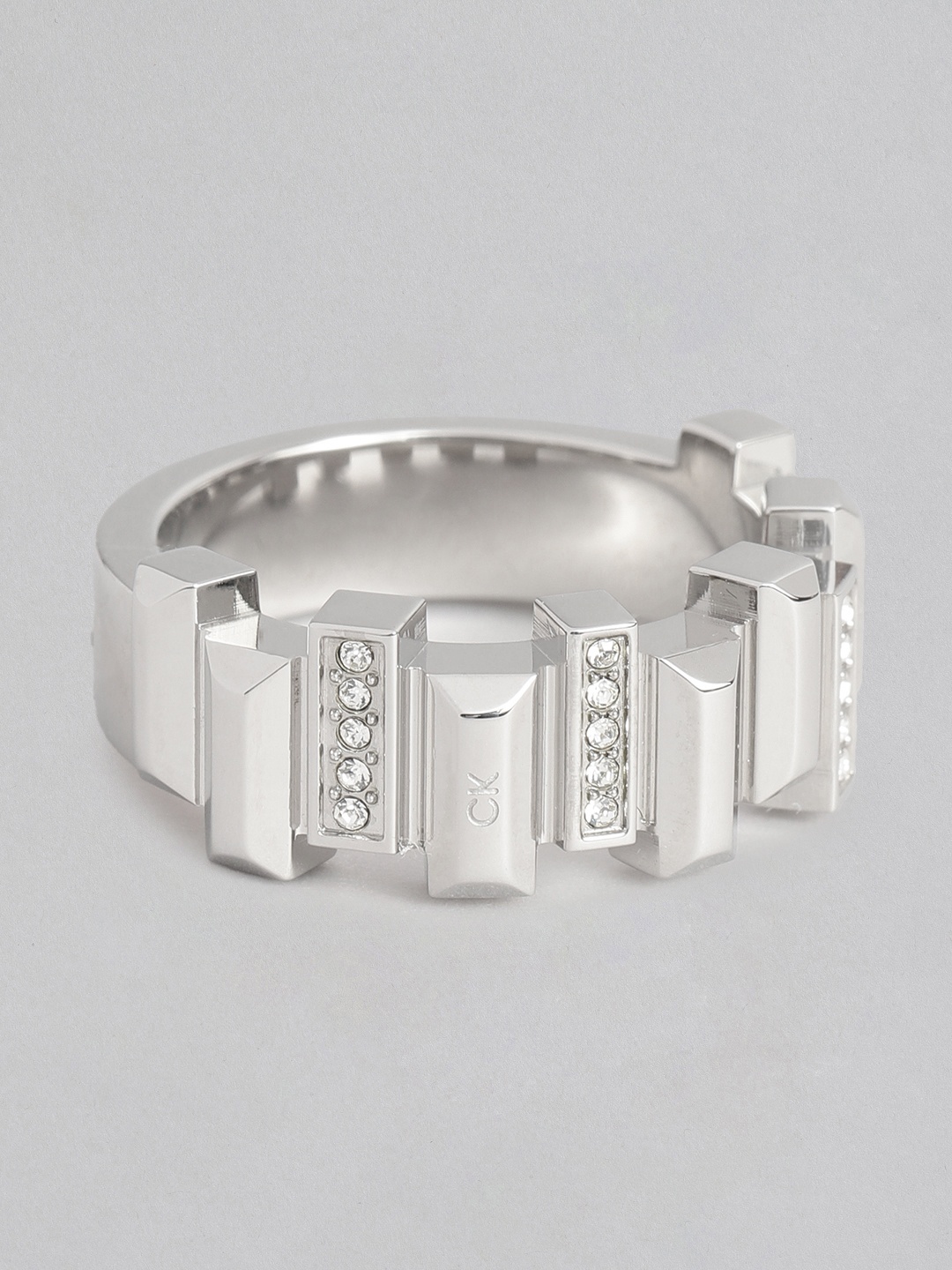 

Calvin Klein Women Luster Brass-Plated Finger Ring, Silver