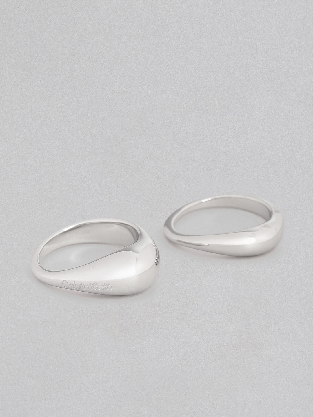 

Calvin Klein Women Set Of 2 Elongated Drops Brass-Plated Finger Ring, Silver