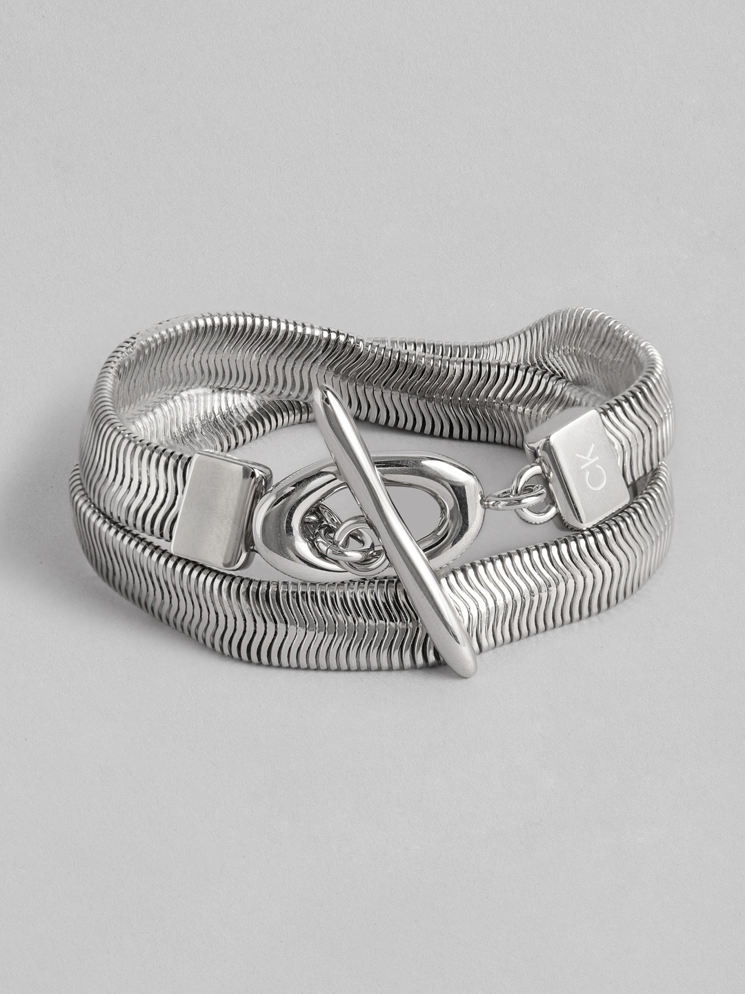 

Calvin Klein Women Bracelet with Toggle Closure, Silver