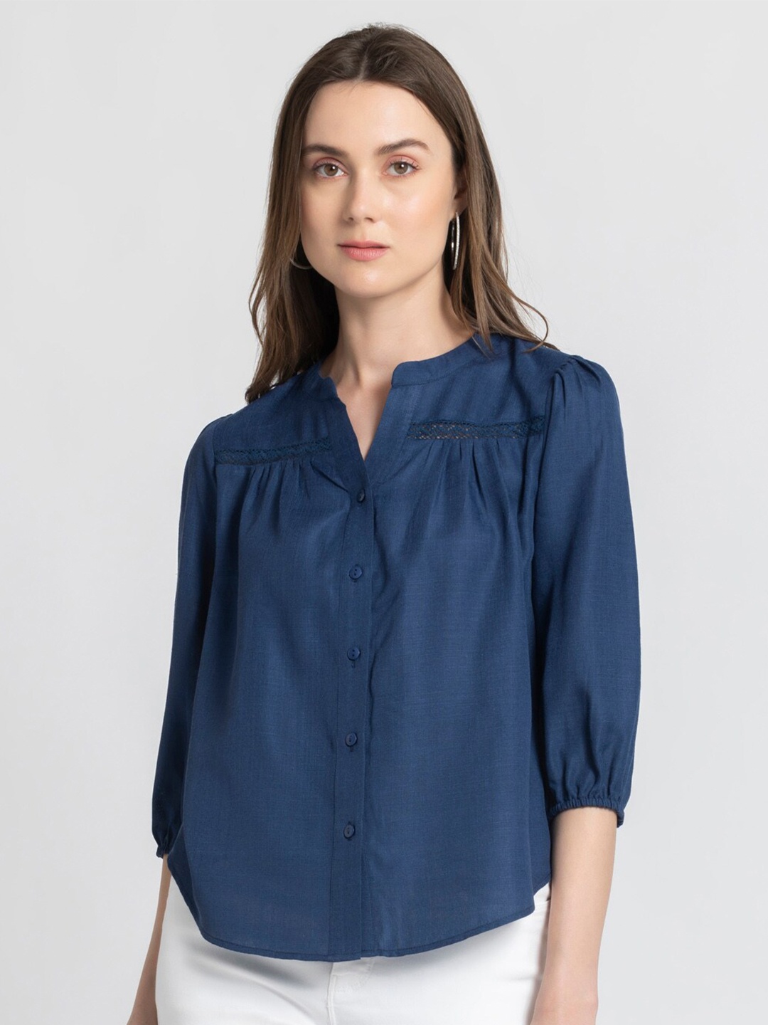 

SHAYE Mandarin Collar Lace Inserts Linen Shirt Style Top, Blue