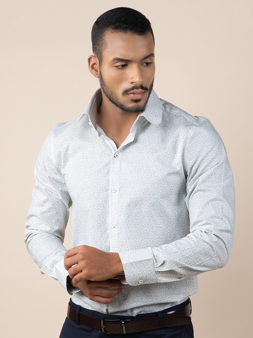 

LOUIS STITCH Comfort Floral Printed Spread Collar Cotton Formal Shirt, White