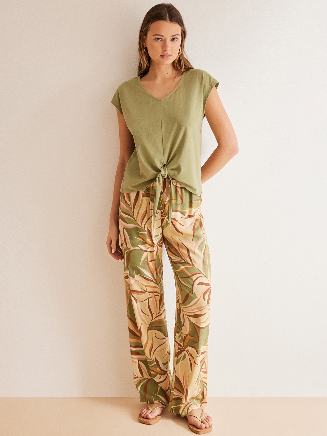 

women'secret Women Tropical Printed Night suit, Green