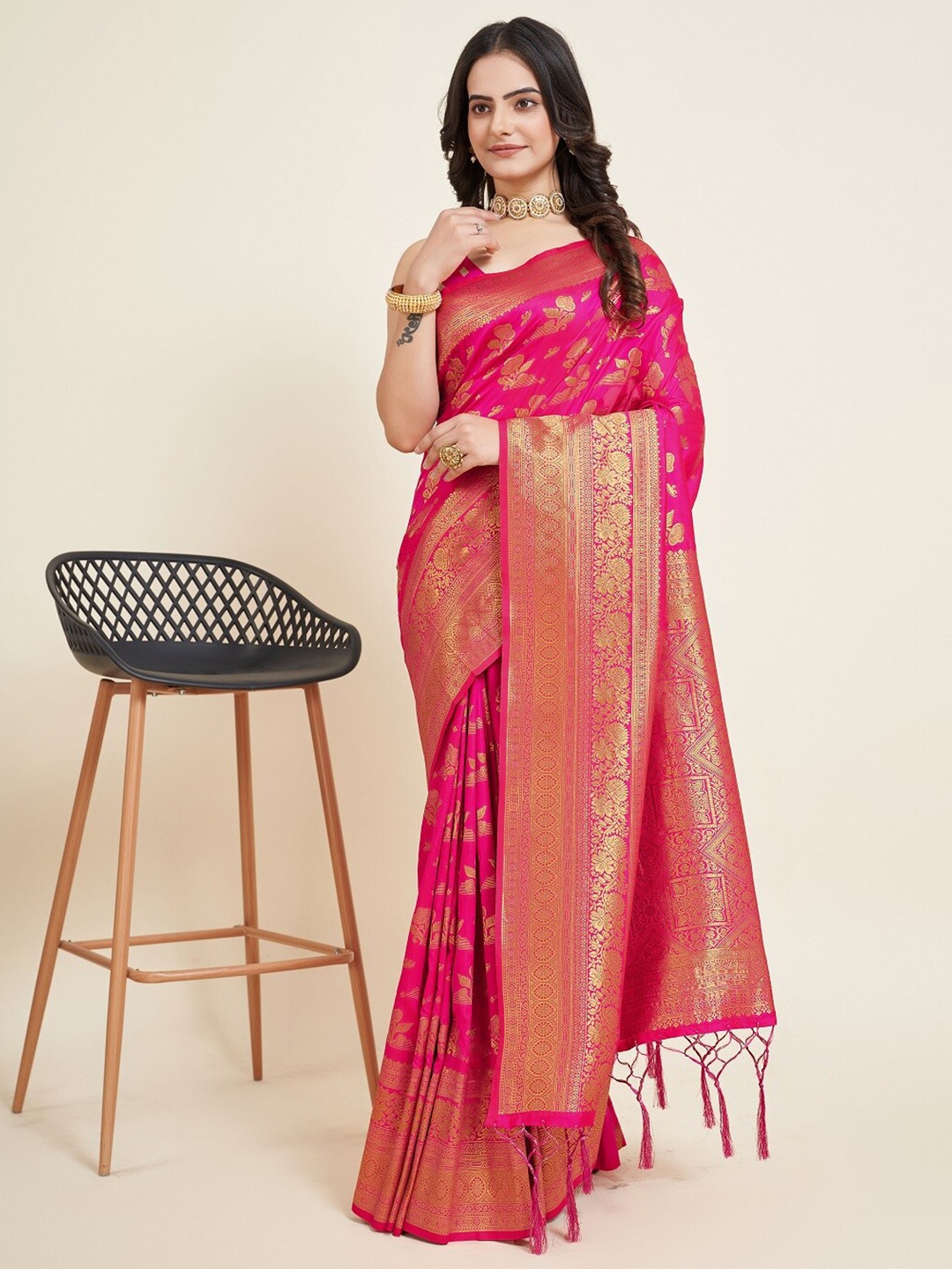 

Nimidiya Ethnic Motifs Woven Design Zari Banarasi Saree, Pink
