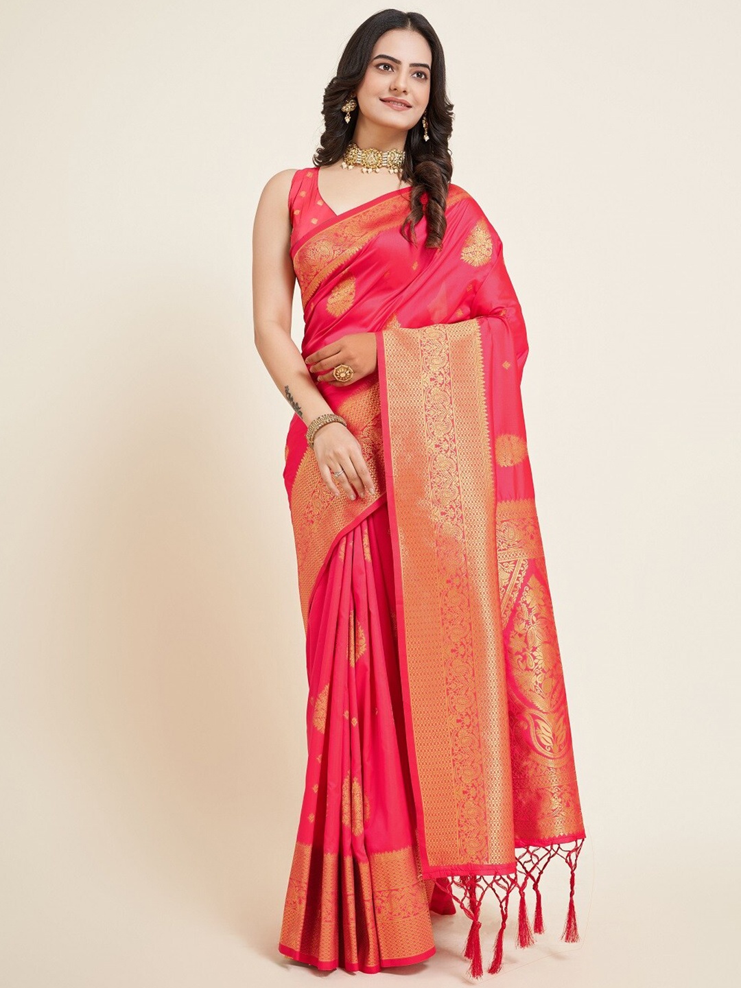 

Nimidiya Ethnic Motifs Woven Design Zari Banarasi Saree, Peach