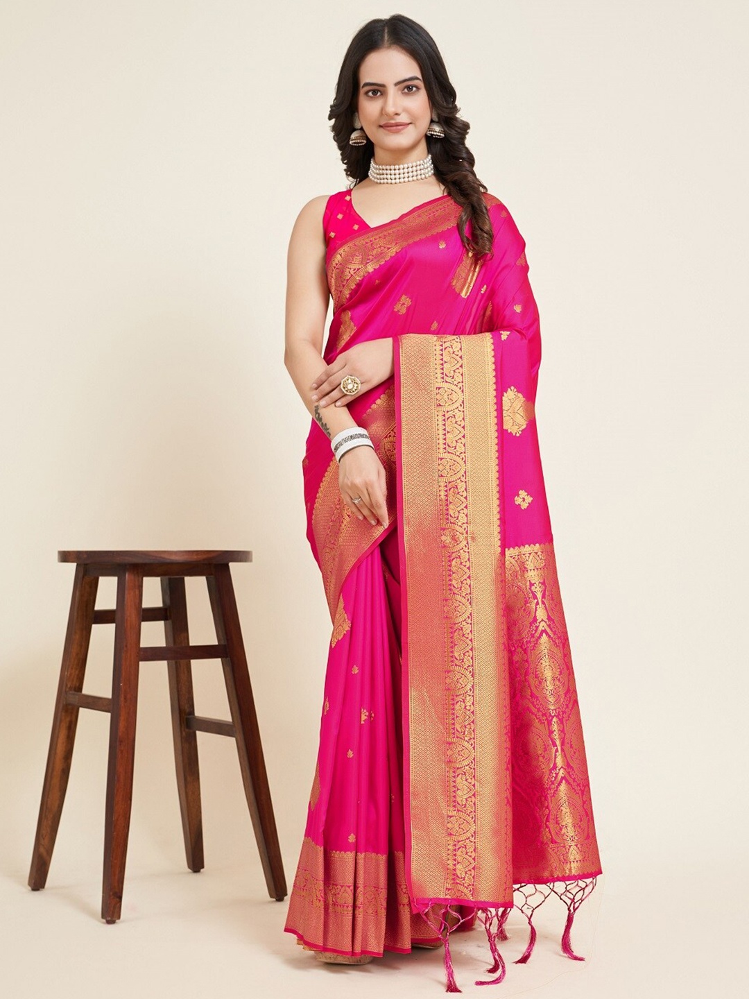

Nimidiya Ethnic Motifs Woven Design Zari Banarasi Saree, Pink