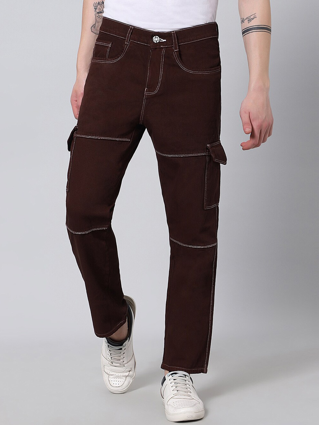 

ARBIA FUNKI Men Mid-Rise Clean Look Cotton Cargo Style Jeans, Maroon