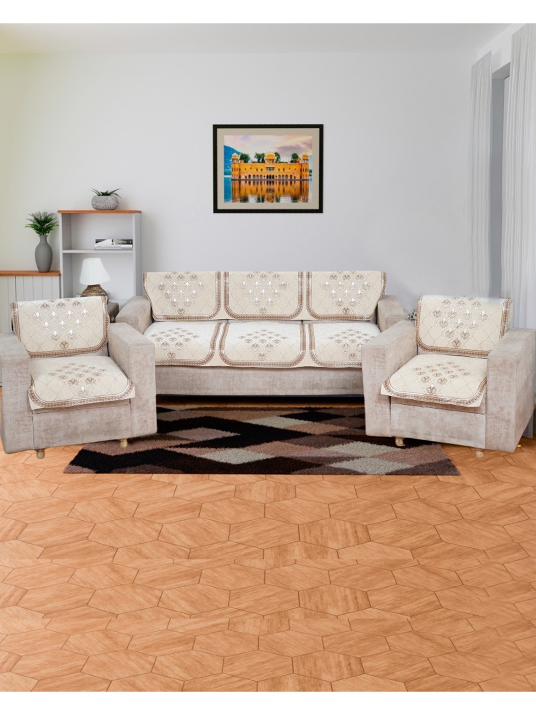 

MORADO Off White & Gold-Toned 10 Pieces 5 Seater Sofa Cover