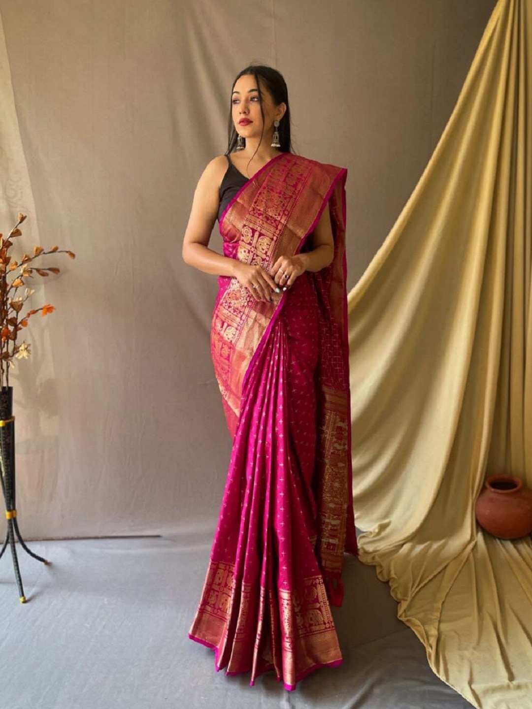 

Mitera Woven Design Zari Designer Banarasi Saree, Pink