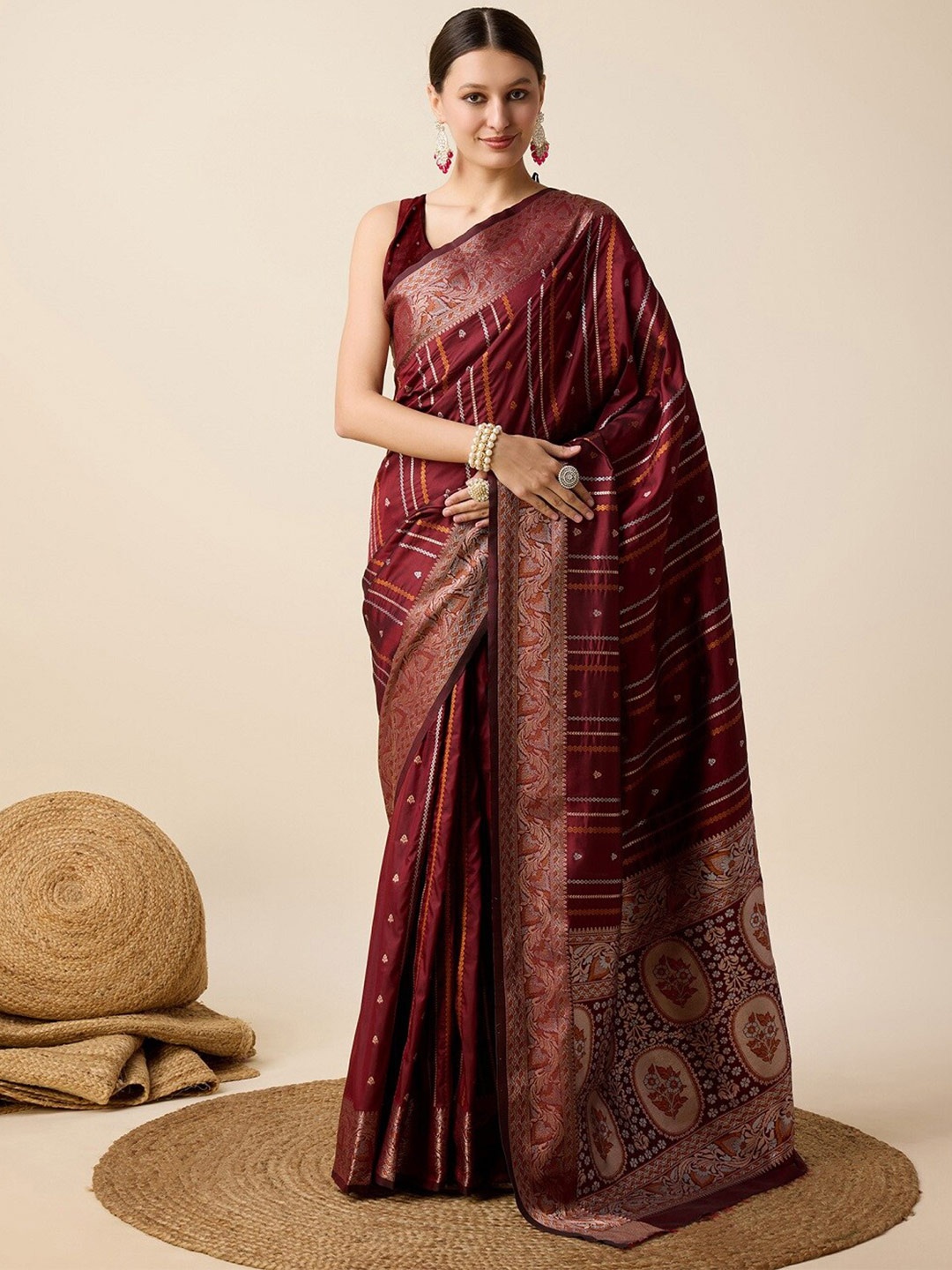 

Mitera Woven Design Banarasi Zari Saree, Maroon