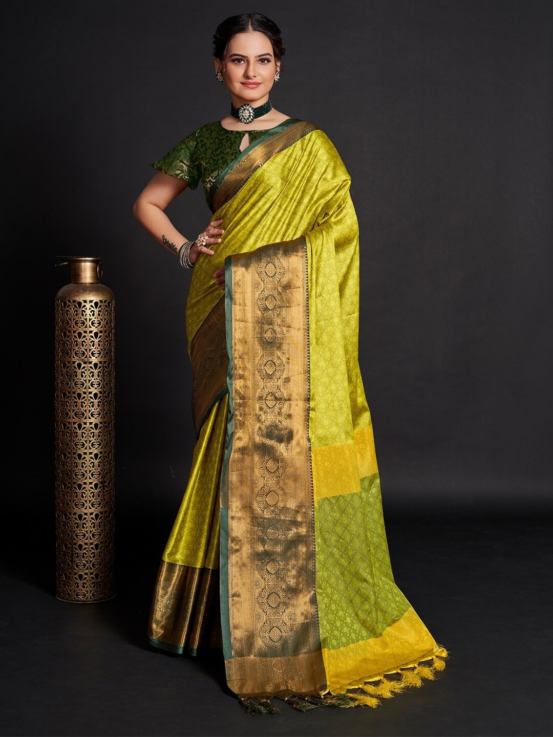 

Mitera Woven Design Zari Banarasi Saree, Lime green