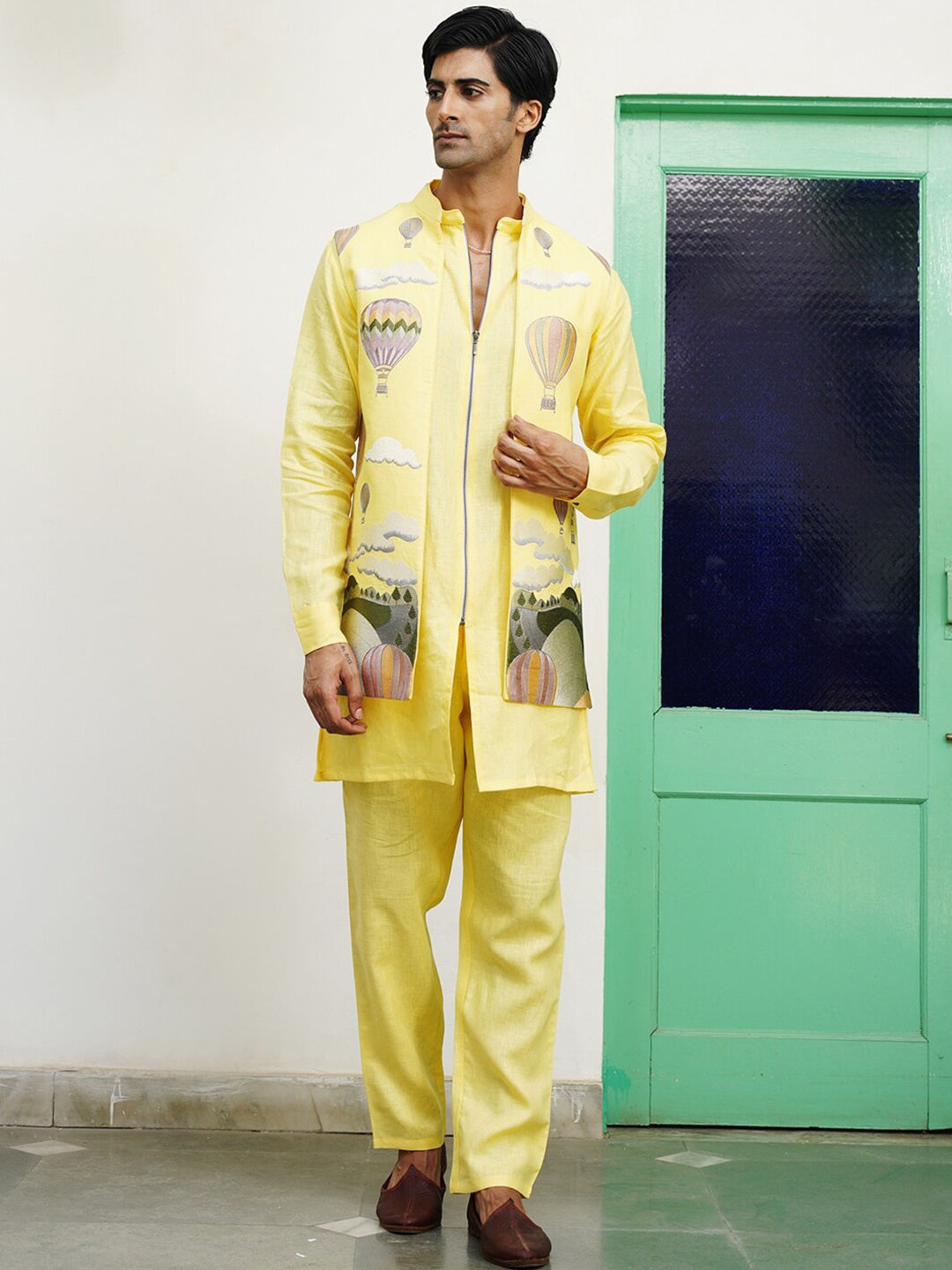 

KALPRAAG Mandarin Collar Linen Straight Kurta with Trousers & Jacket, Yellow