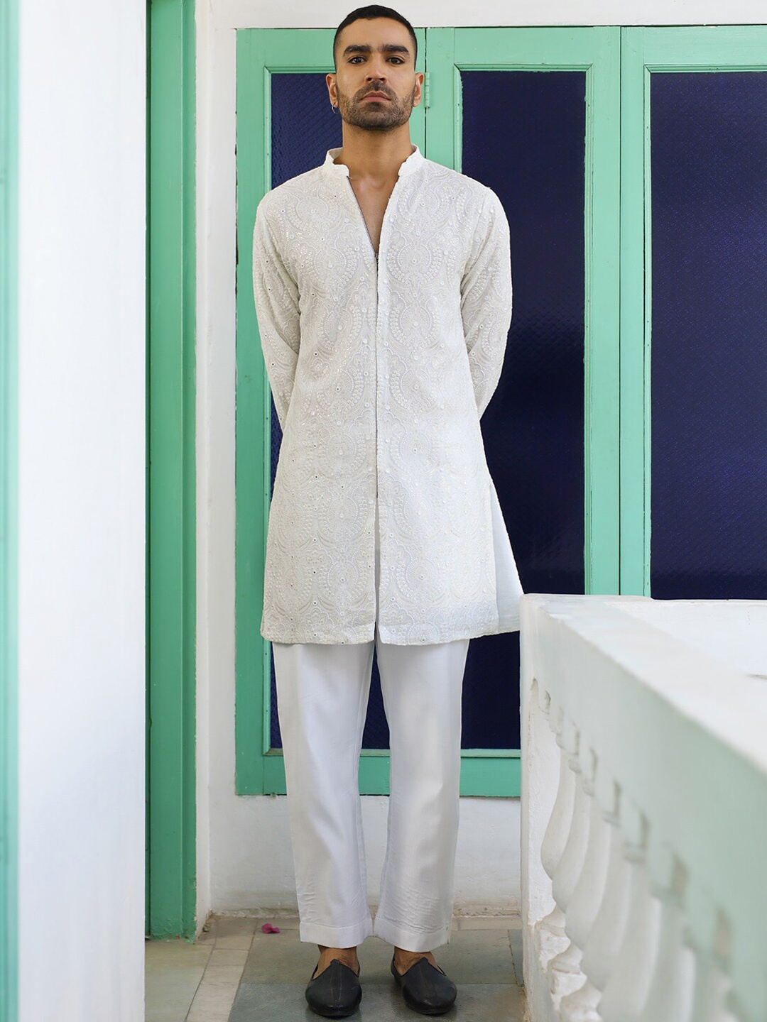 

KALPRAAG Akash Sequin Embroidered Regular Sequinned Straight Kurta With Trousers, White