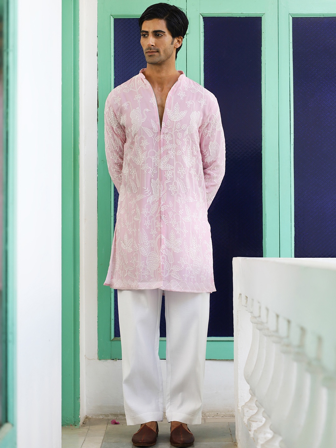 

KALPRAAG Embroidered Regular Thread Work Straight Kurta With Trousers, Pink