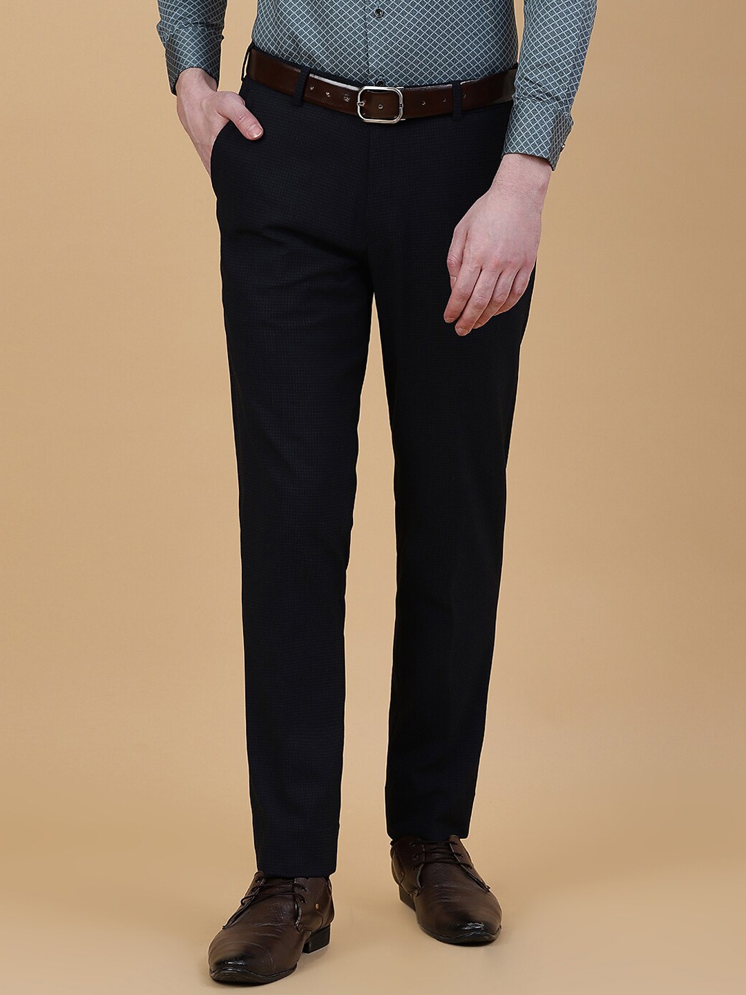 

JADE BLUE Men Slim Fit Formal Trousers, Navy blue