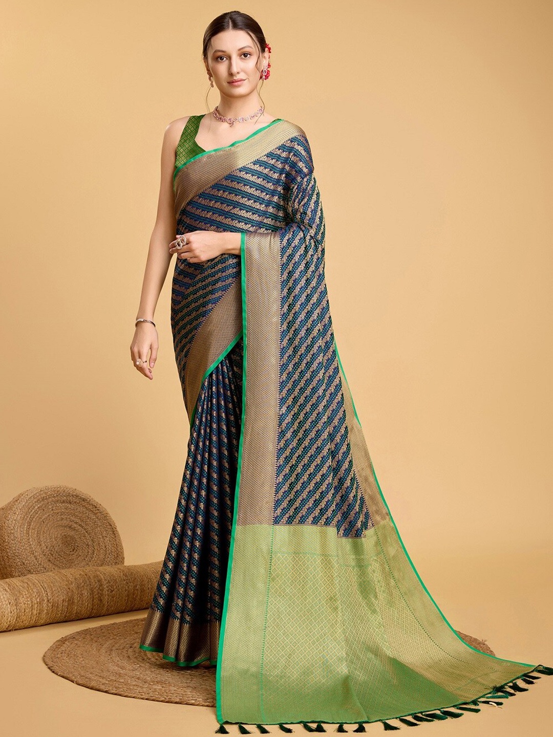 

Mitera Ethnic Motifs Woven Design Zari Banarasi Saree, Navy blue