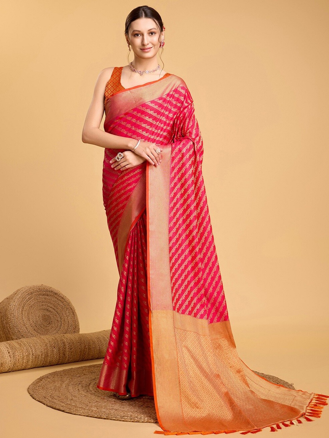 

Mitera Leheriya Zari Designer Banarasi Saree, Pink