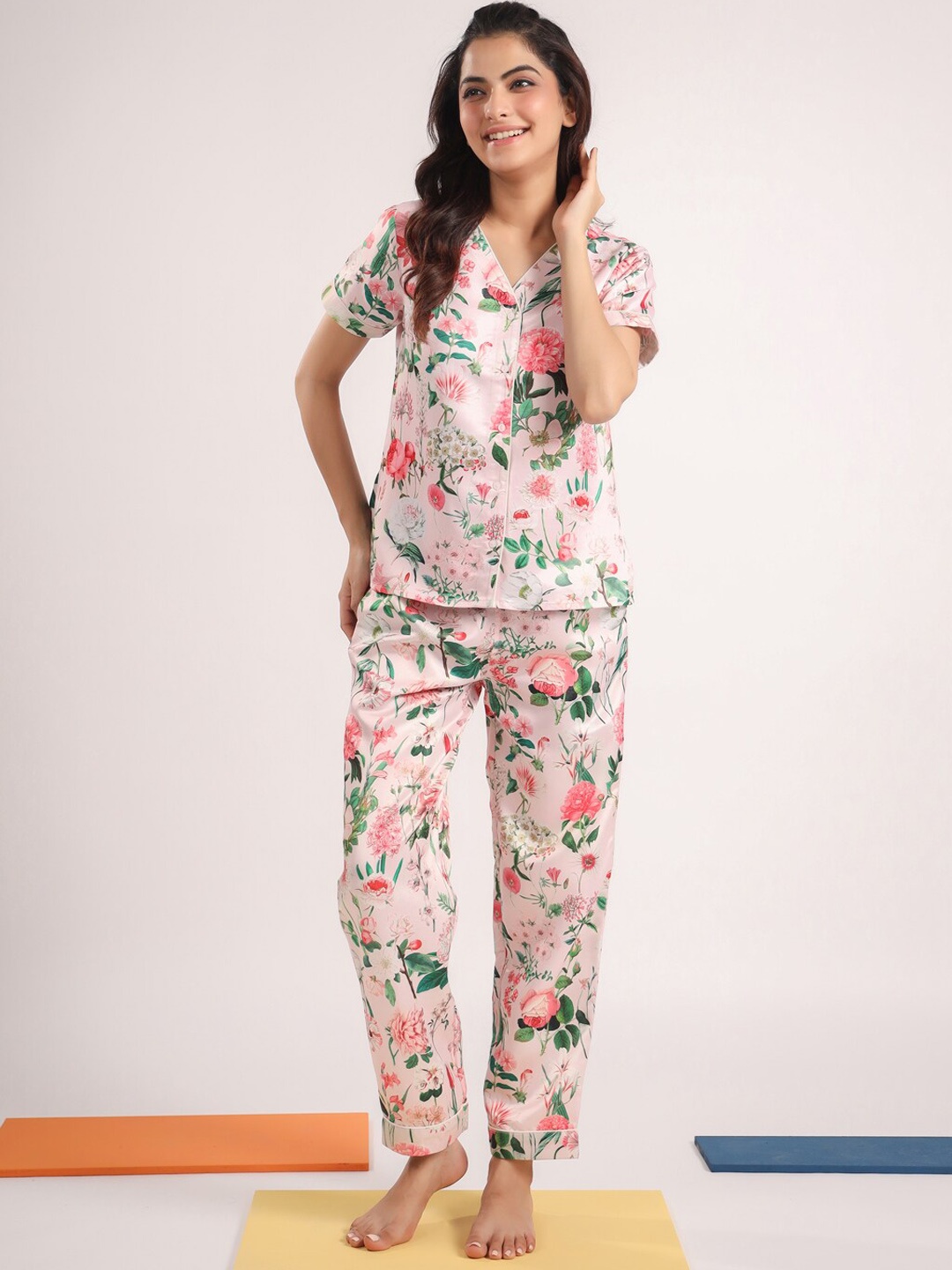 

SANSKRUTIHOMES Printed Satin Night suit, Pink