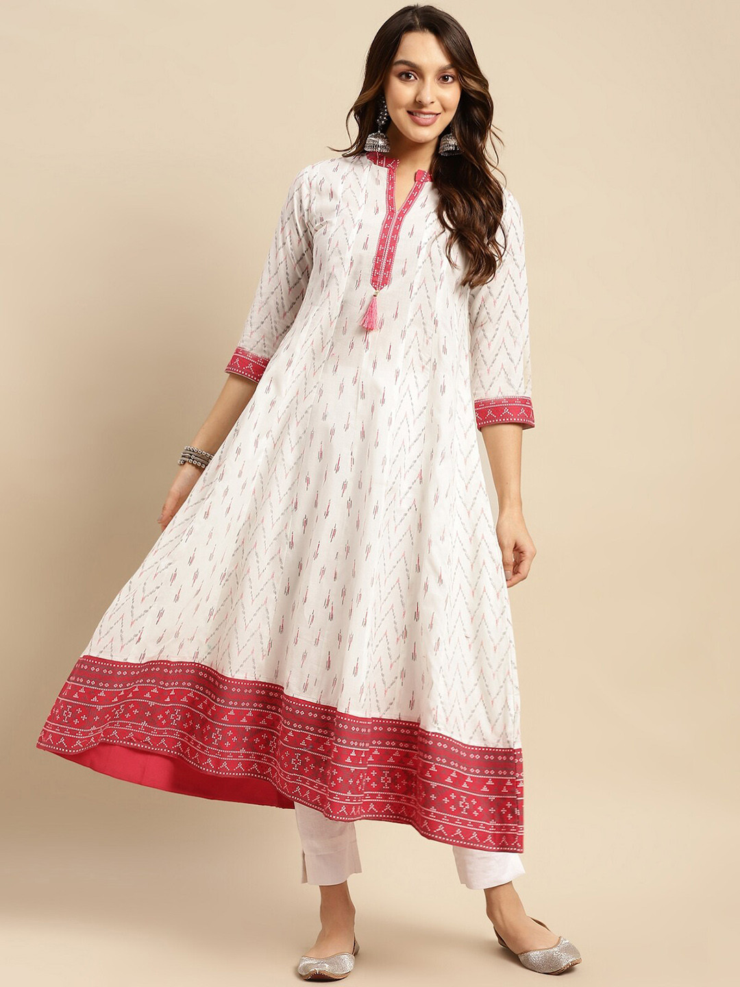 

Rangita Abstract Printed Pure Cotton Panelled Anarkali Kurta, Off white