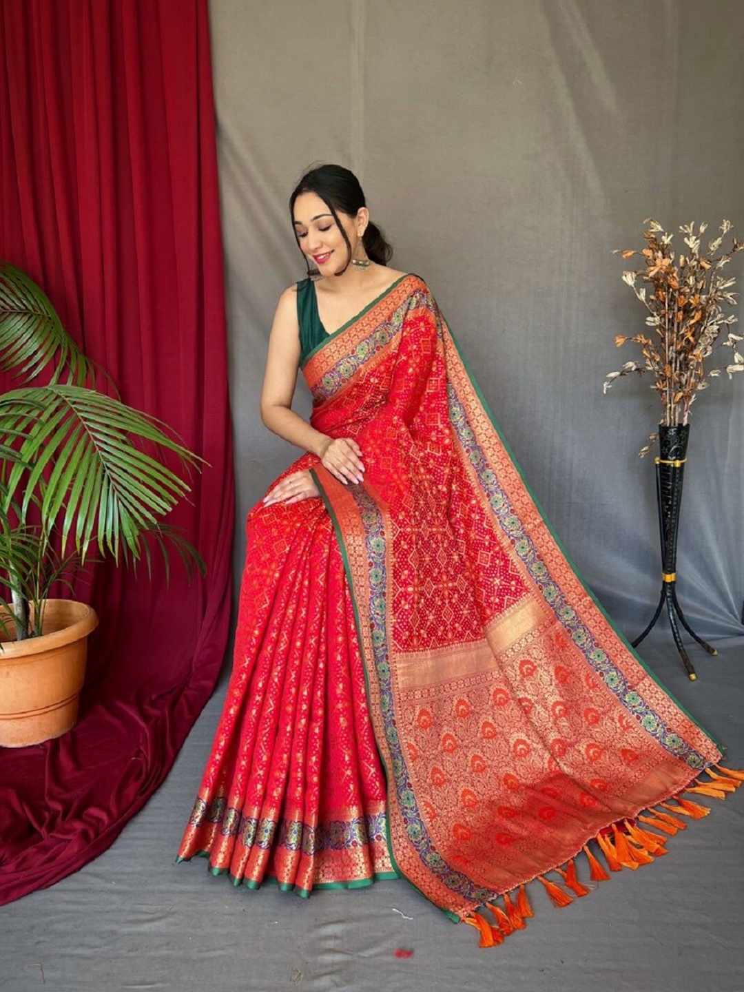 

Mitera Woven Design Zari Designer Patola Saree, Red