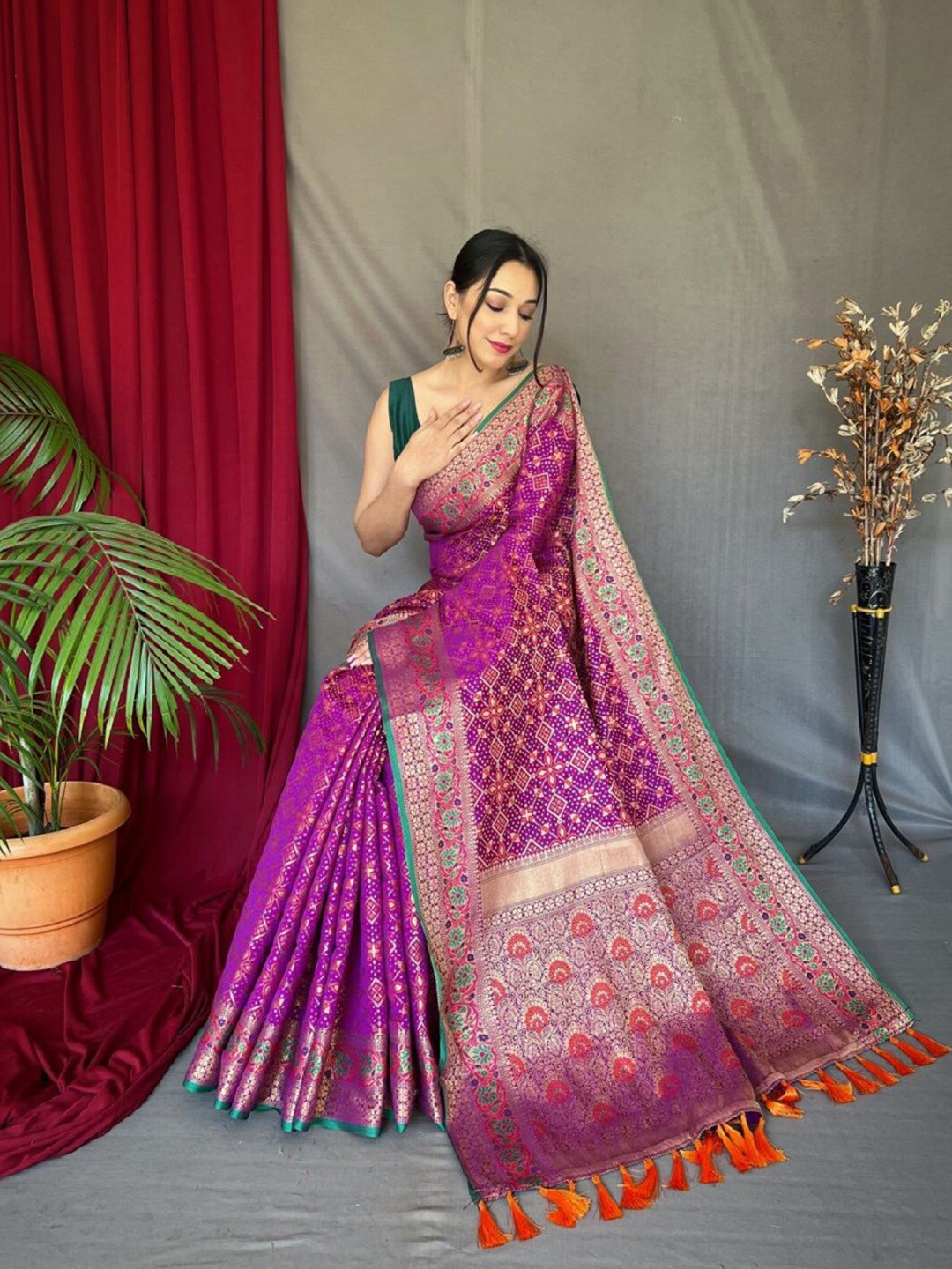 

Mitera Woven Design Patola Zari Saree, Purple