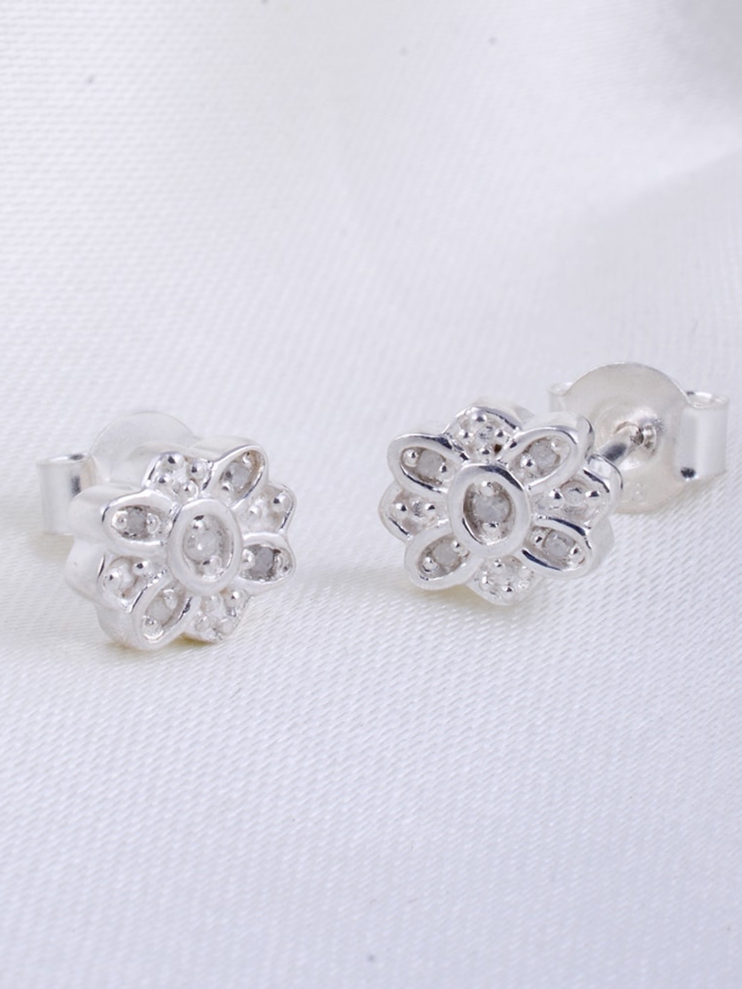 

HIFLYER JEWELS 925 Sterling Silver Floral Studs Earrings, White