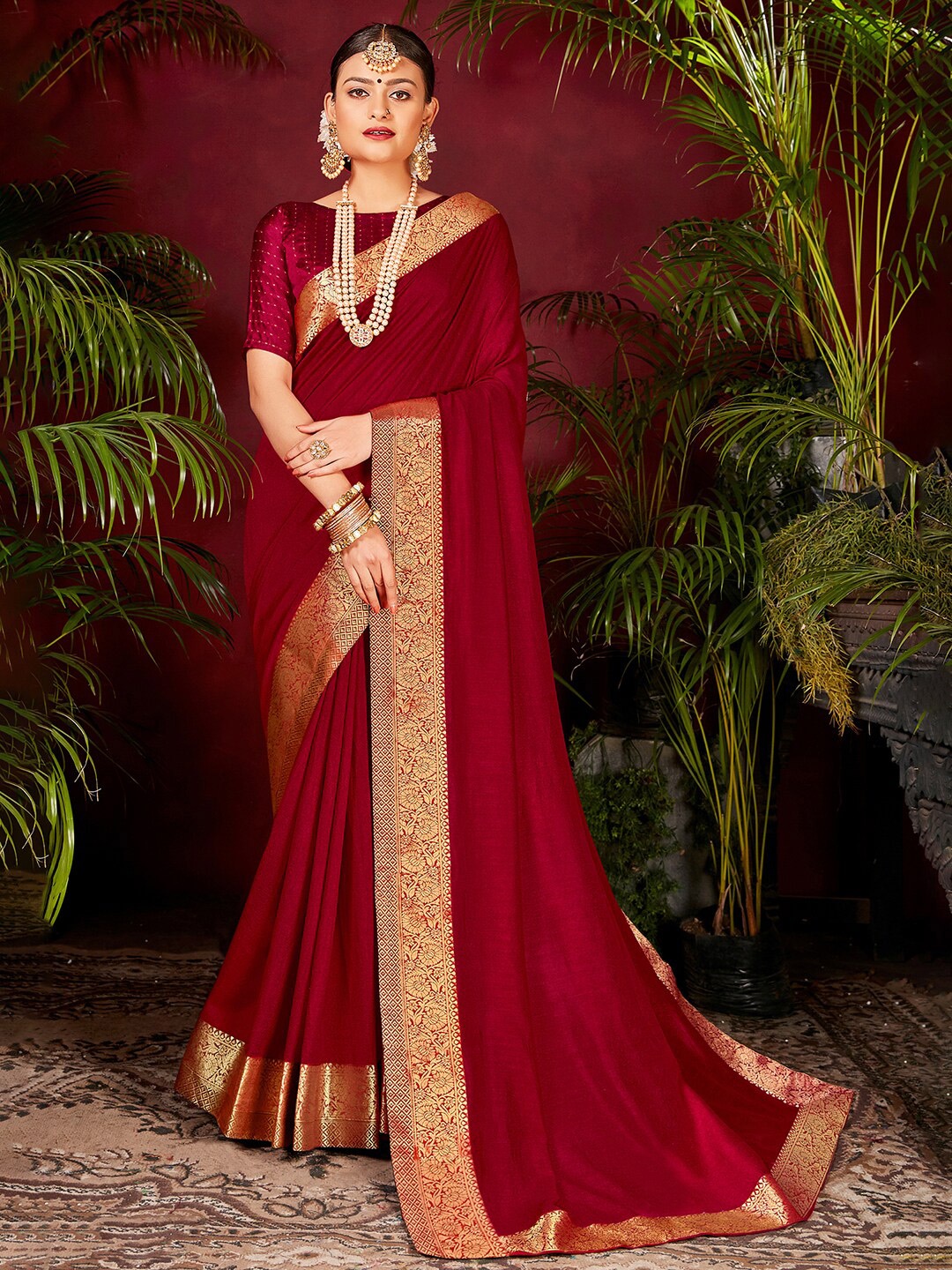 

Anouk Embellished Zari Banarasi Saree, Maroon