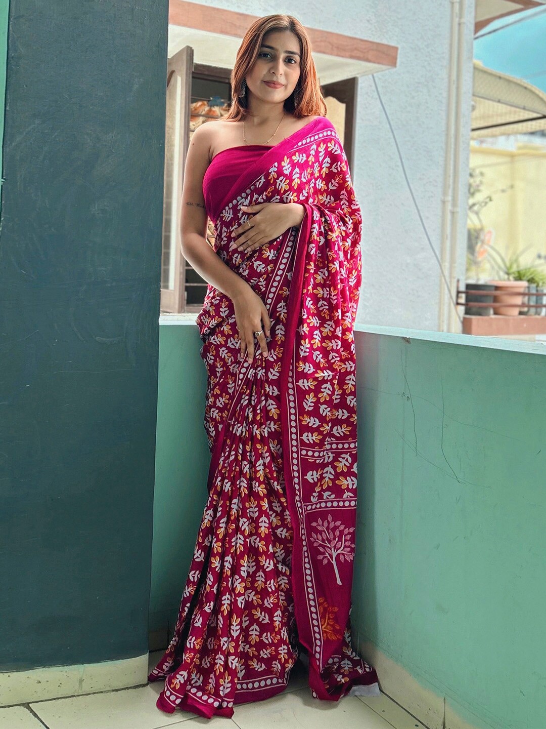 

Anouk Rustic Pink Floral Printed Pure Cotton Bagh Saree