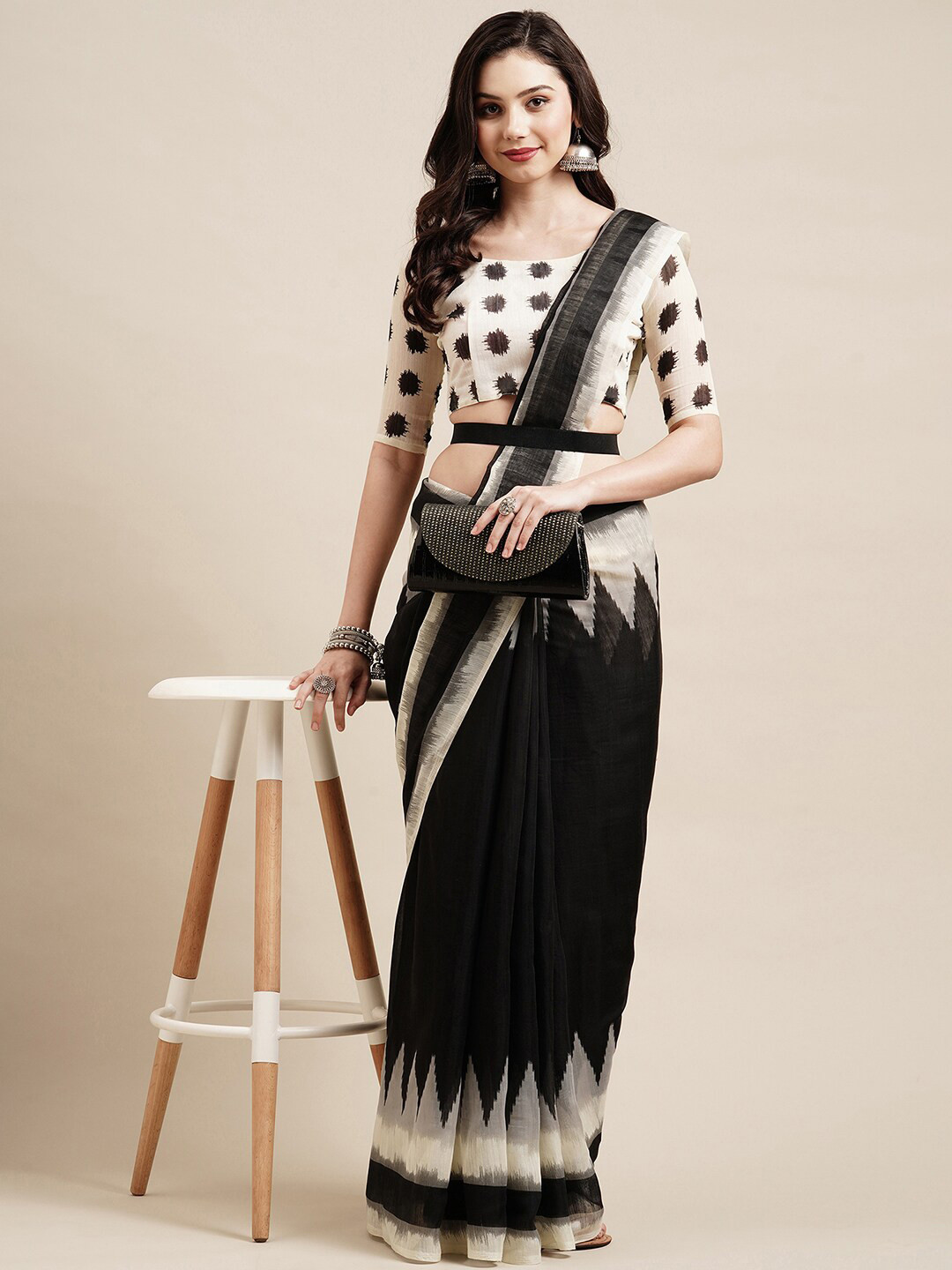 

Anouk Black Woven Design Pure Cotton Saree