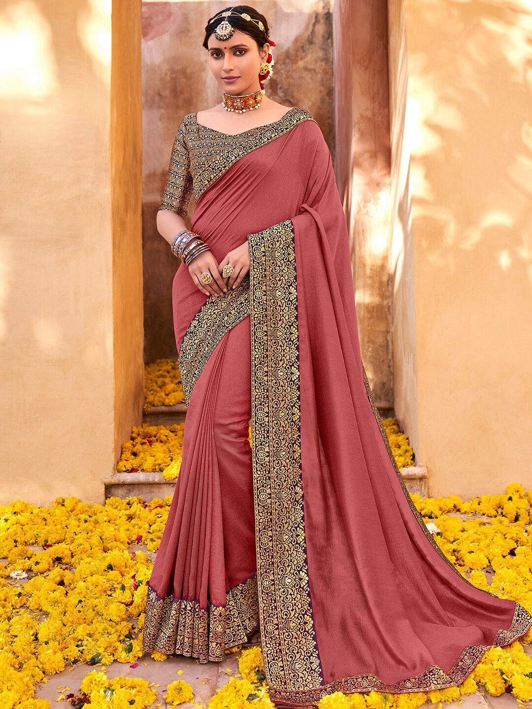 

Anouk Rustic Mauva Embroidered Embellished Saree, Mauve