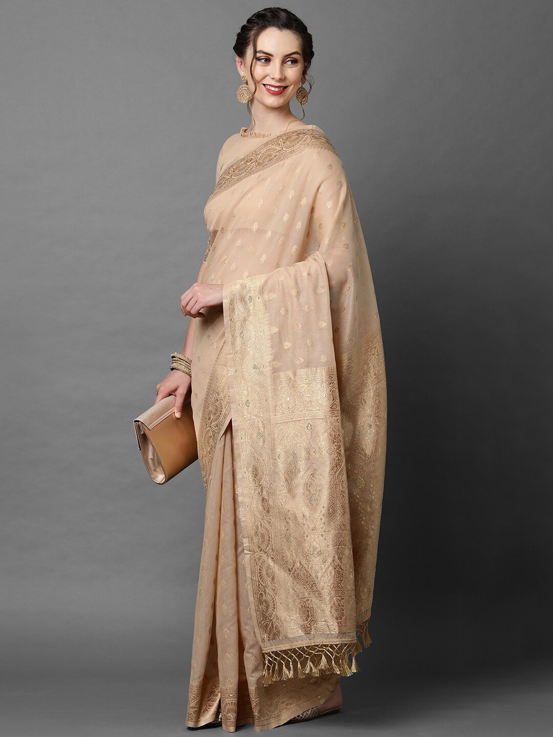 

Anouk Floral Silk Cotton Banarasi Saree, Cream