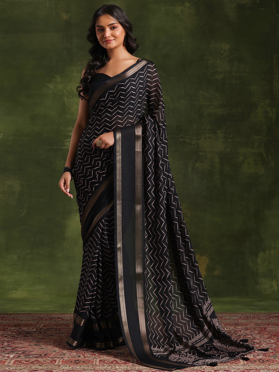 

Libas Geometric Printed Leheriya Zari Saree, Black