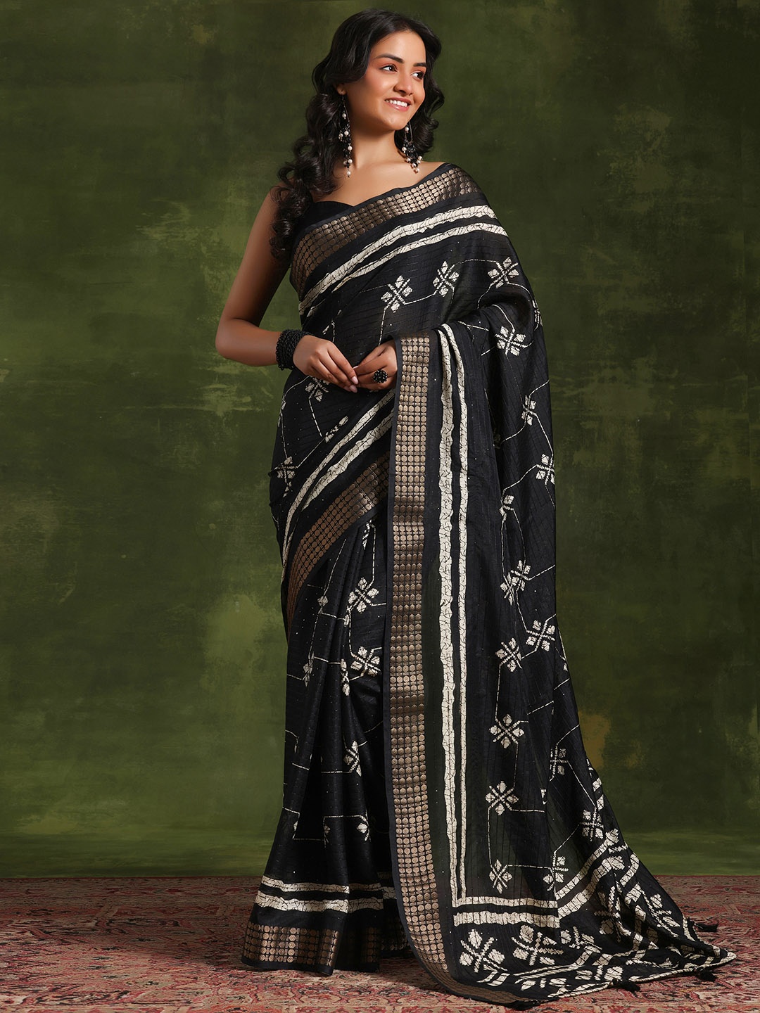 

Libas Ethnic Motifs Printed Woven Design Zari Saree, Black