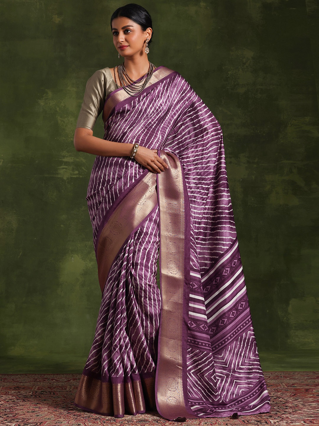 

Libas Printed Woven Design Zari Leheriya Saree, Mauve