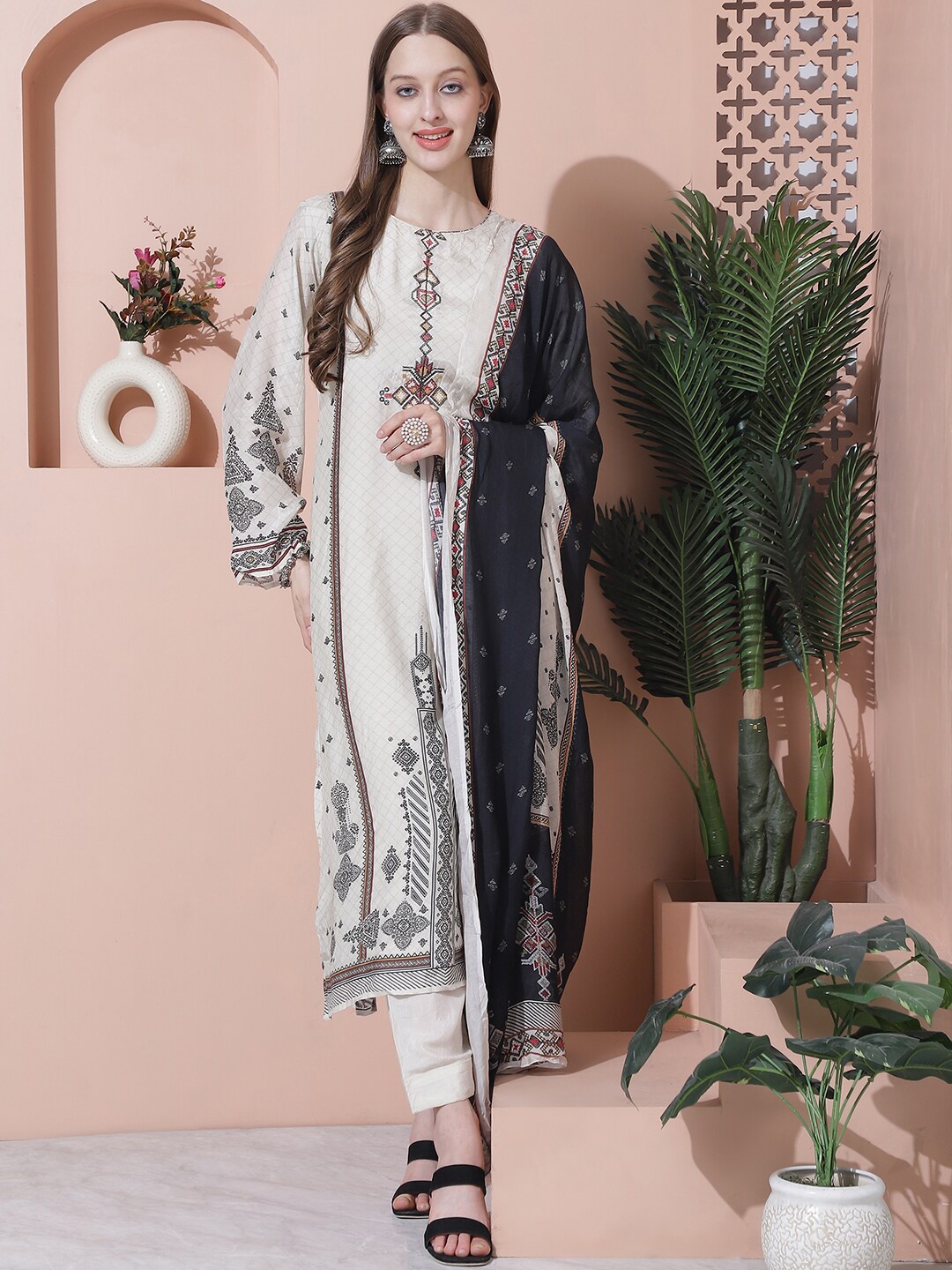 

Stylee LIFESTYLE Embroidered Pure Silk Unstitched Dress Material, Off white