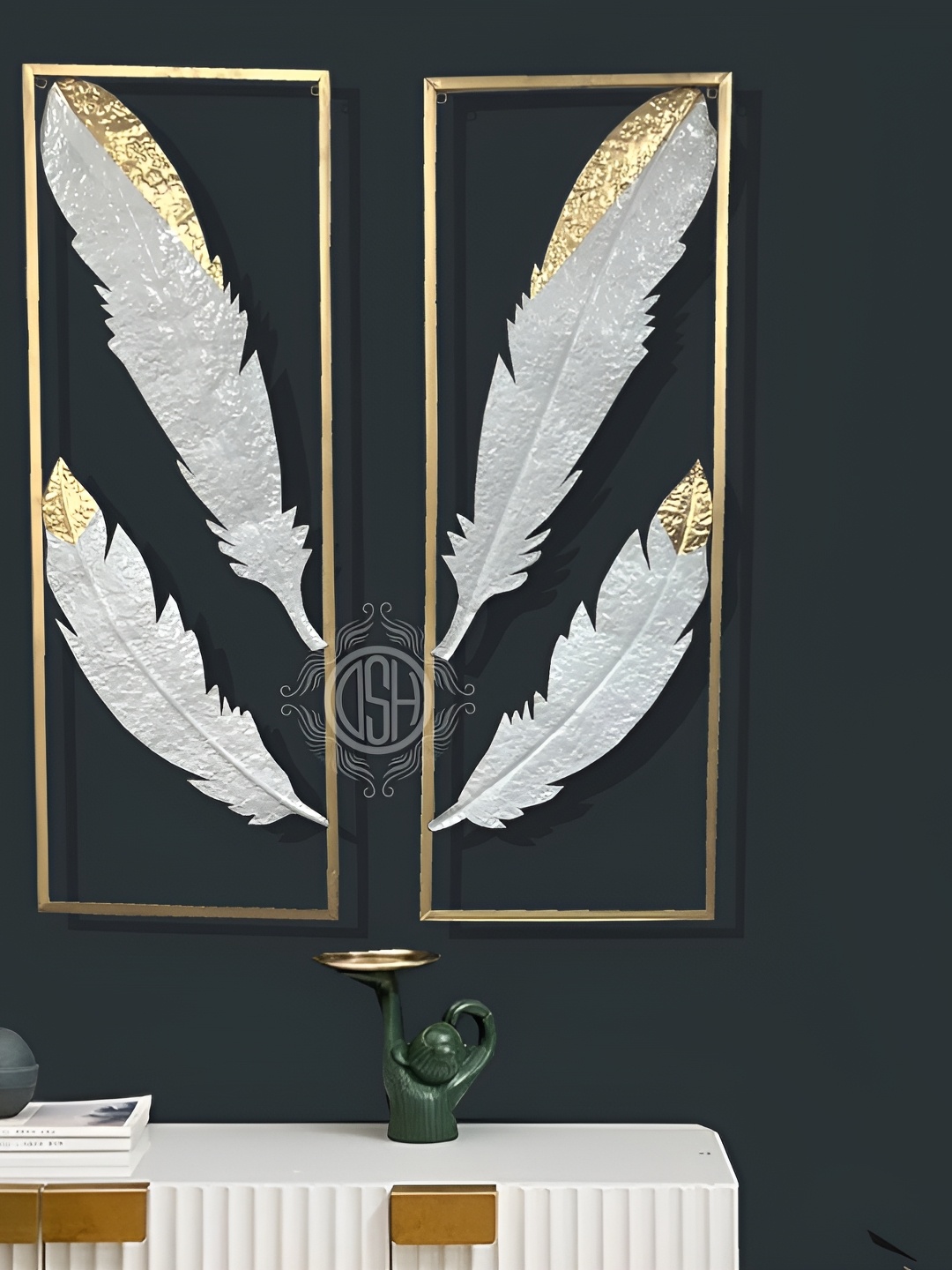 DSH Crafting Your Curiosity 2 Pieces Metal Feather Wall Hanging, Gold
