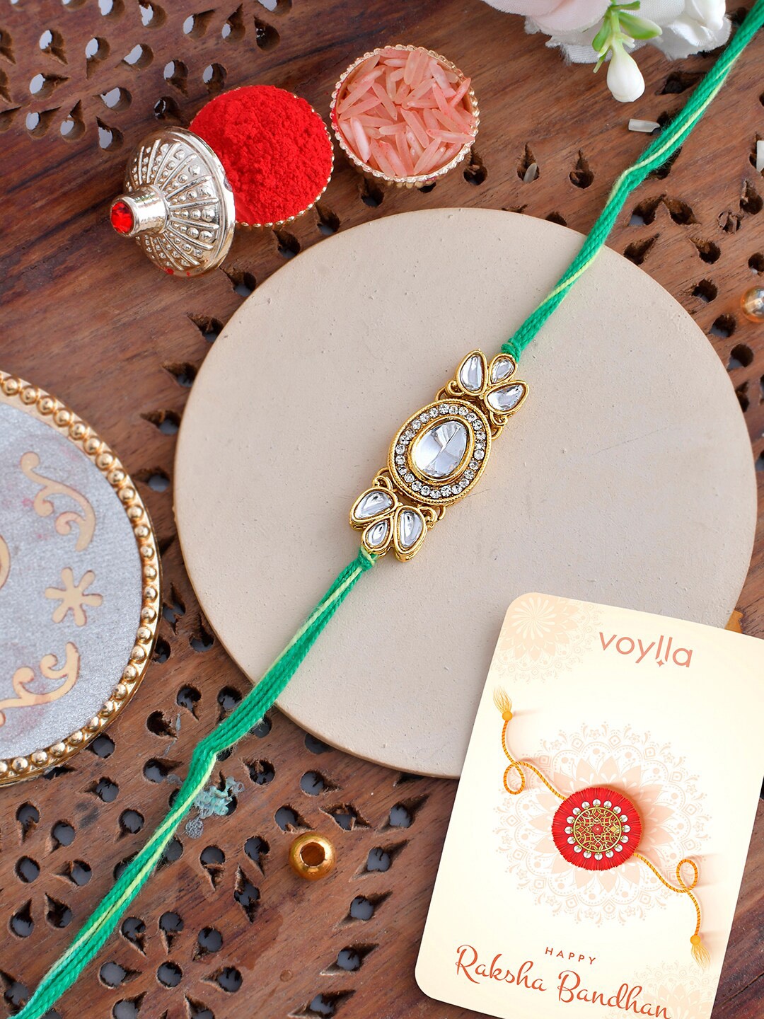 

Voylla Men Kundan Thread Rakhi, Gold