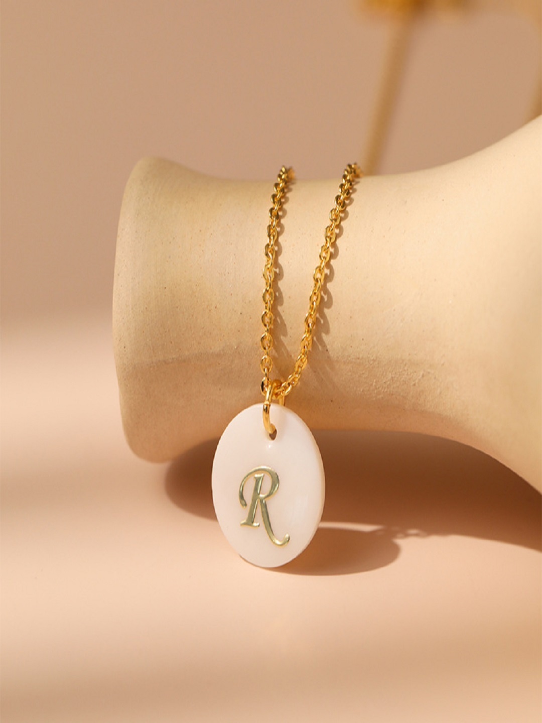 

AQUASTREET 18K Gold-Plated Waterproof Antitarnish Letter R Initial Pendant Necklace