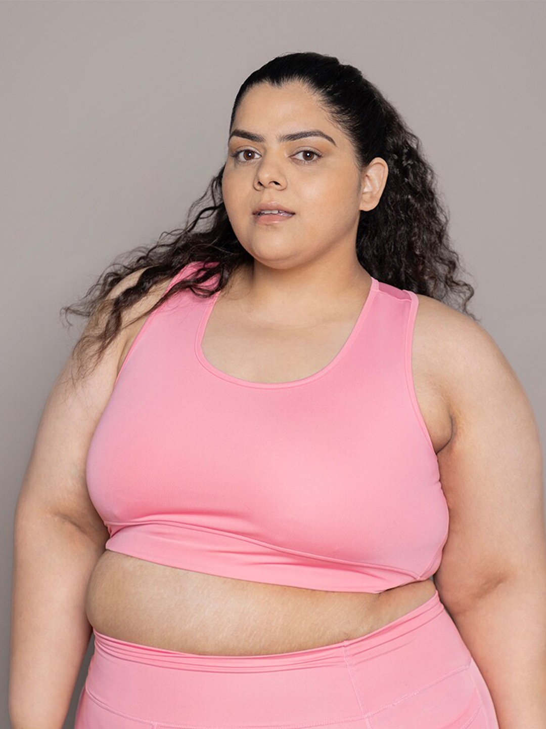 

skyria Plus Size Full Coverage Removable Padding Workout Bra - 360 Degree Support, Pink