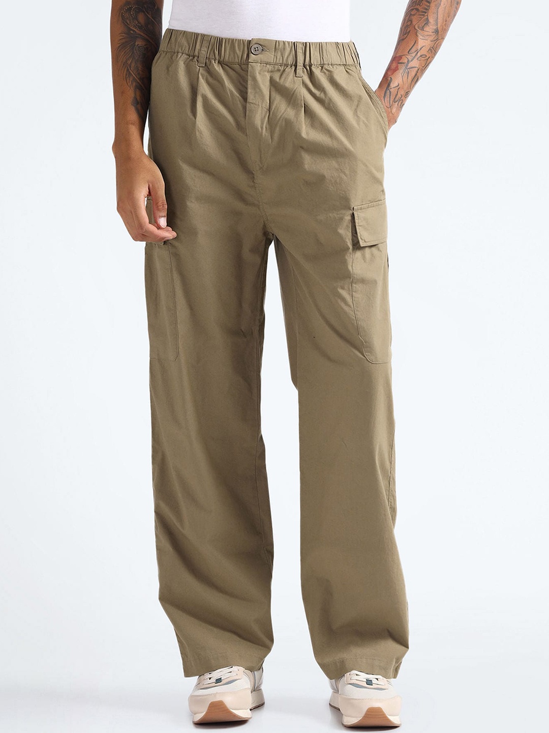 

Flying Machine Men Mid Rise Regular Fit Cargos Trouser, Brown