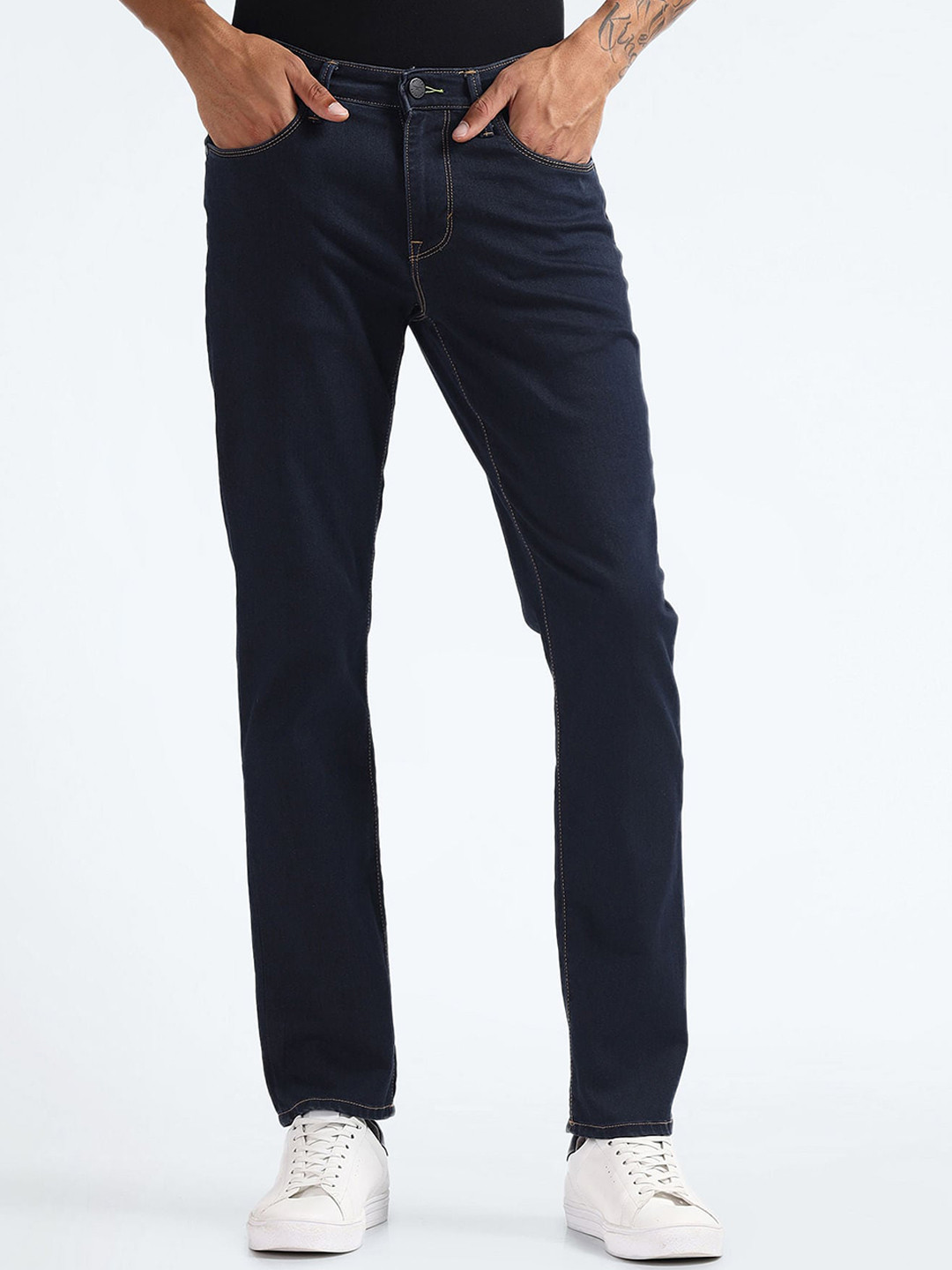 

Flying Machine Freddie F-Lite Men Straight Fit Light Fade Stretchable Jeans, Blue