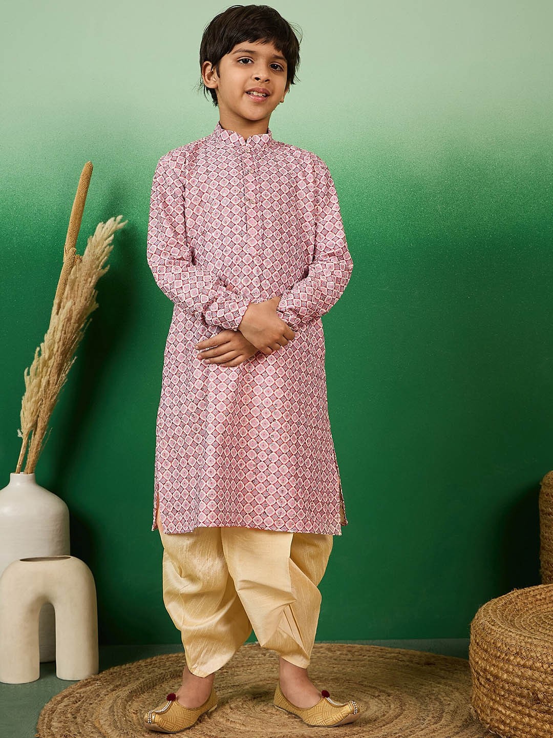 

Sangria Printed Mandarin Collar Straight Kurta With Dhoti Pant, Rust