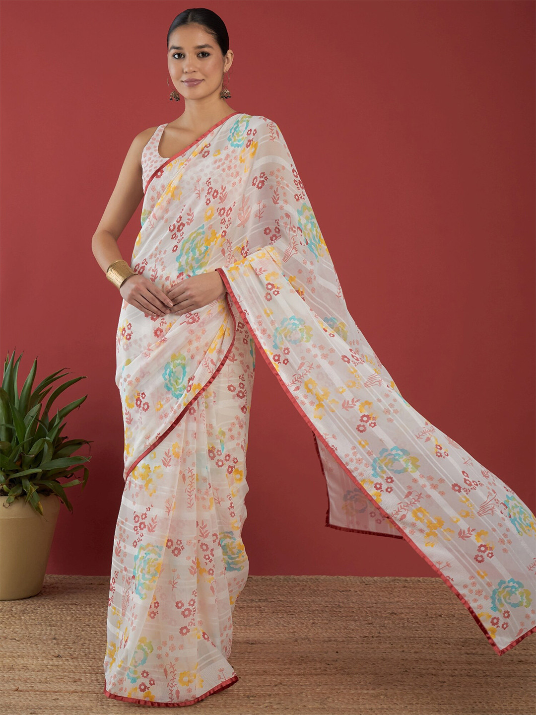 

Anouk Floral Pure Georgette Saree, Off white
