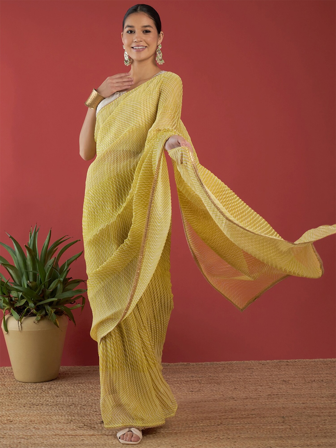 

Anouk Striped Pure Chiffon Saree, Green