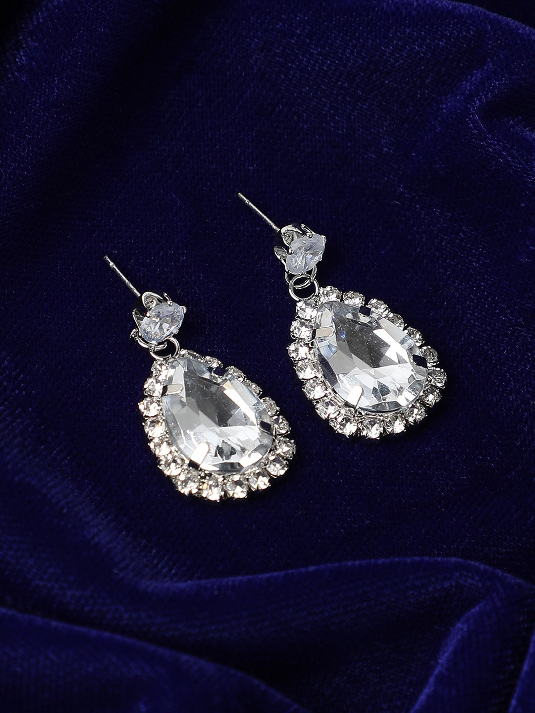 

SOHI Silver Plated Drop Earrings