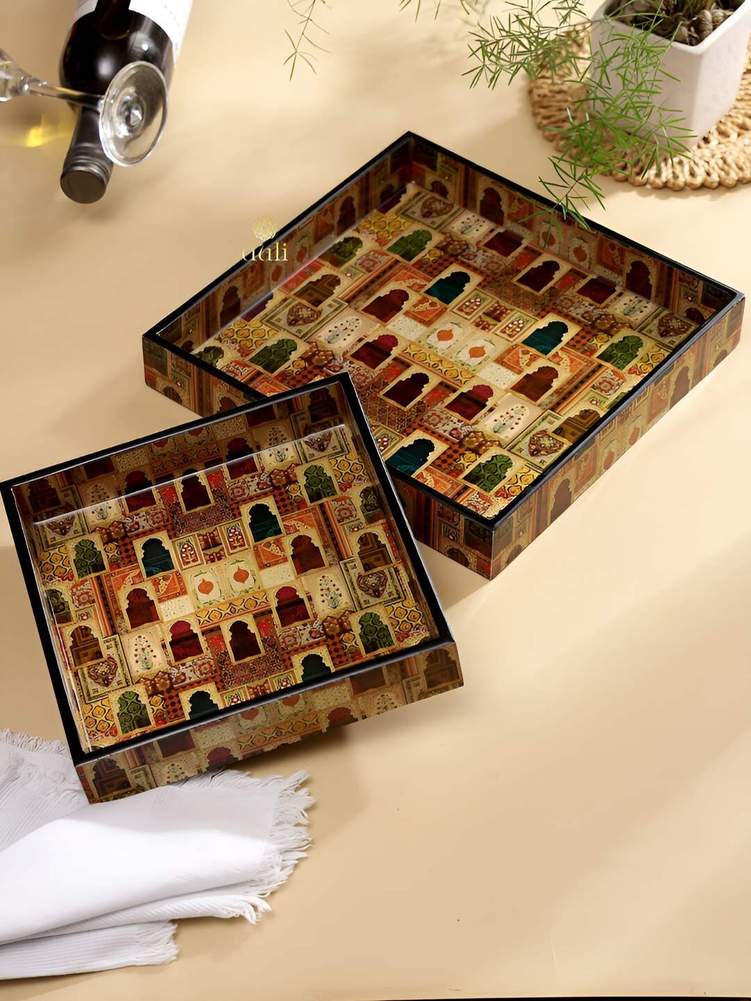 

DULI Brown & Yellow 2 Pieces Printed Wooden Serving Trays