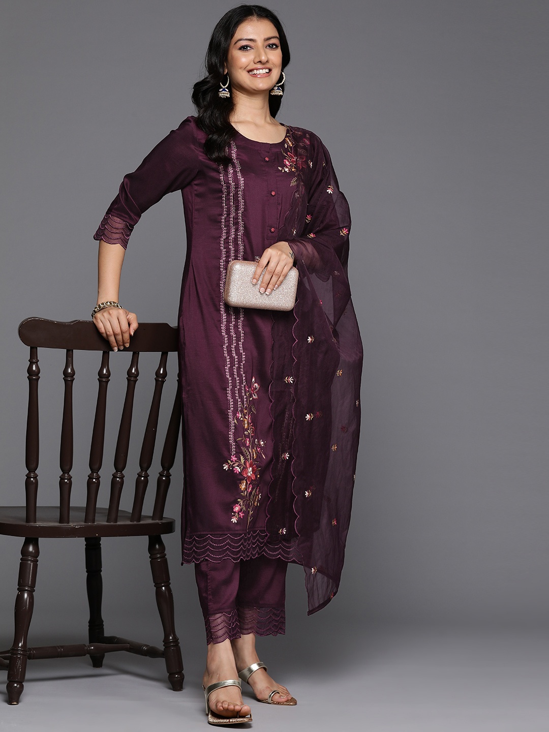 

Varanga Floral Embroidered Thread Work Kurta With Trousers & Dupatta, Purple