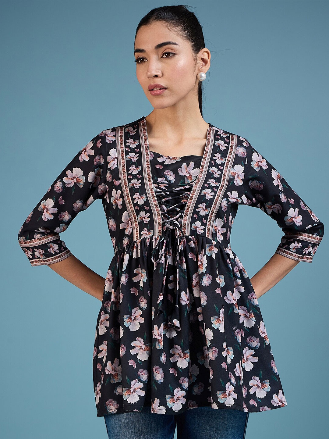 

BAESD Floral Print Empire Top, Black