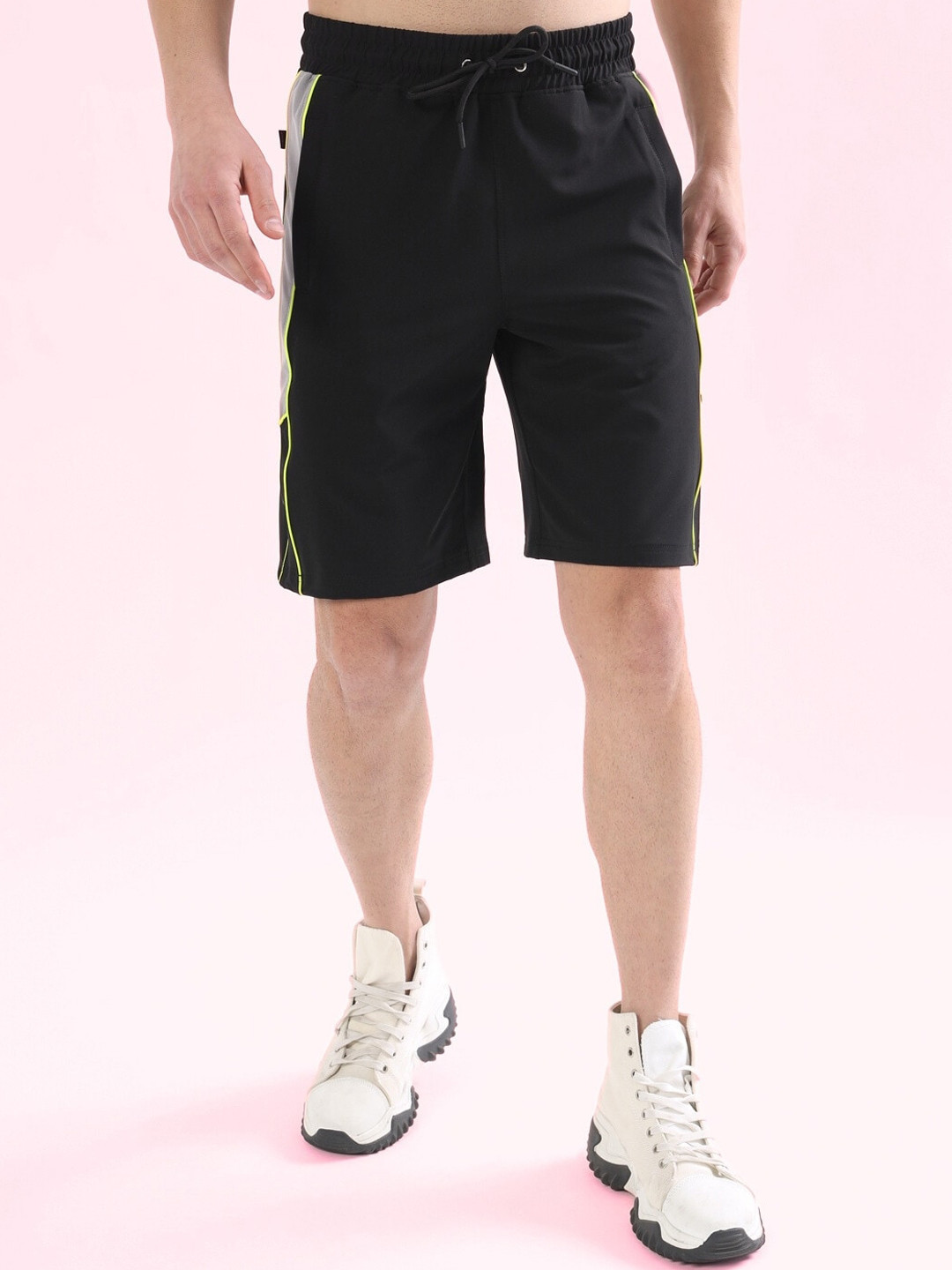 

WEARDUDS Men Boomer Relaxed Fit Shorts, Black