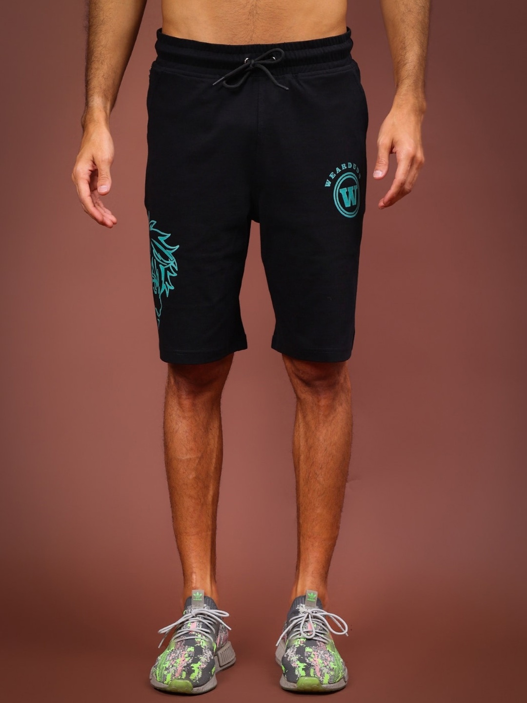

WEARDUDS Men Kakashi Printed Pure Cotton Shorts, Black